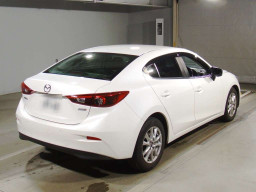 2018 Mazda Axela