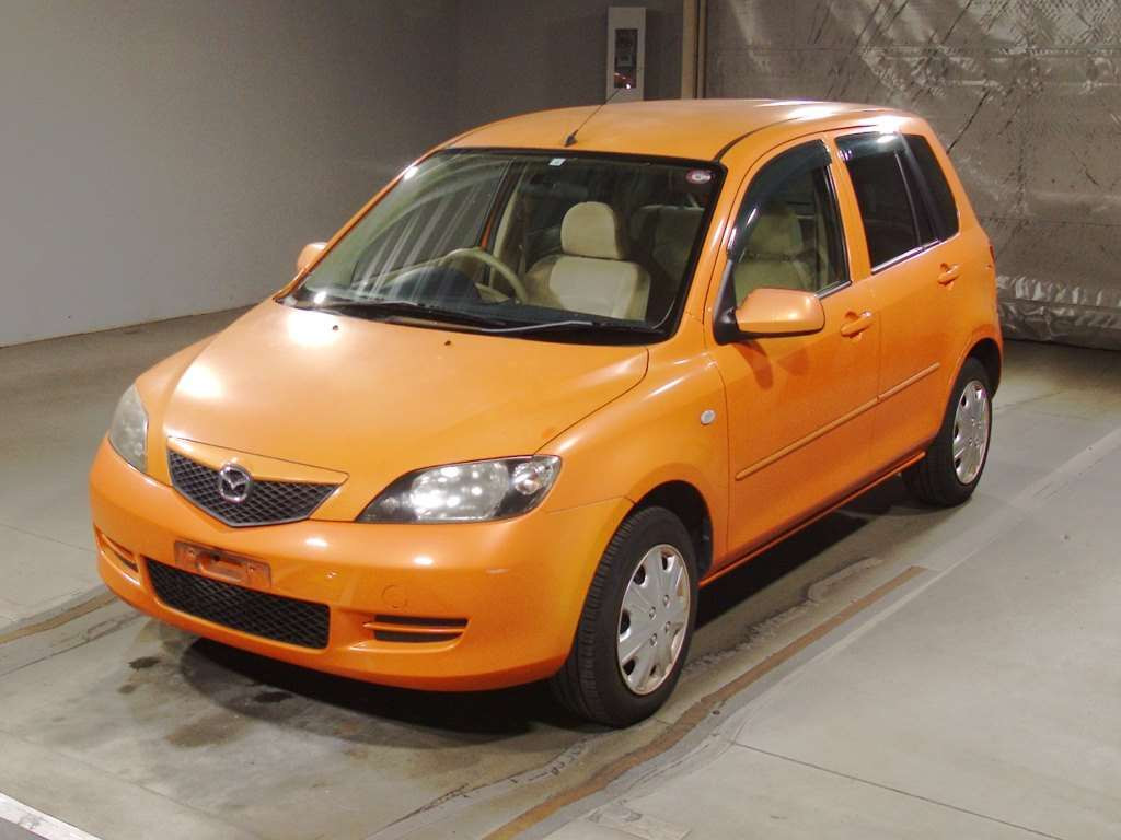 2004 Mazda Demio DY3W[0]