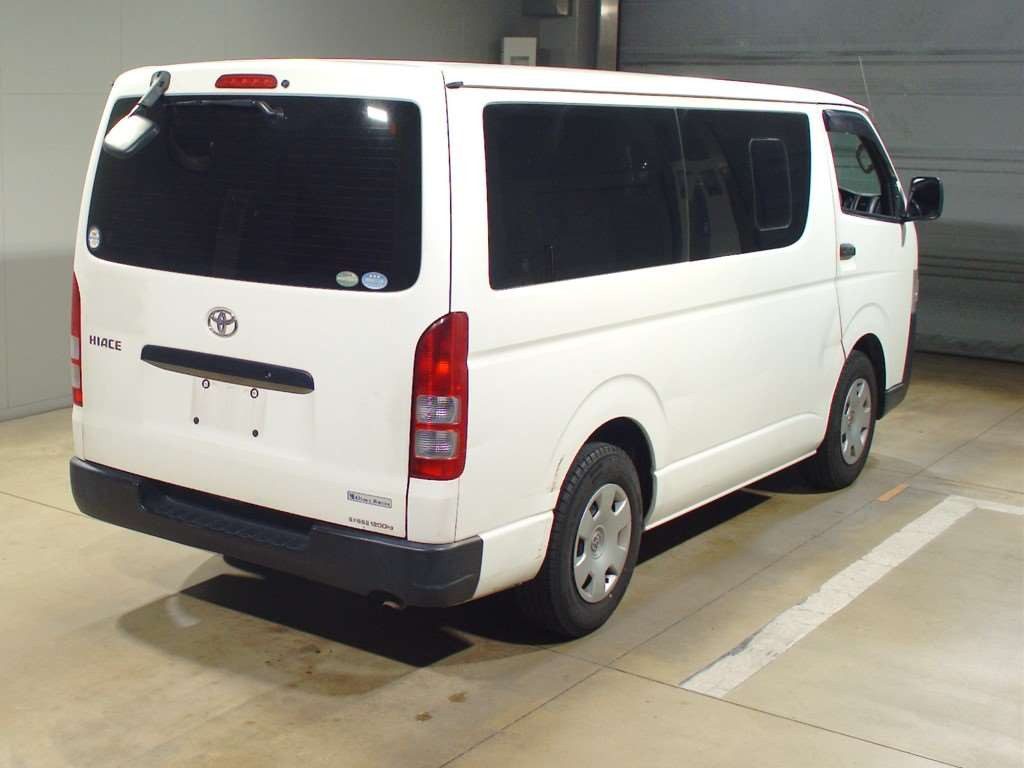 2015 Toyota Hiace Van TRH200V[1]