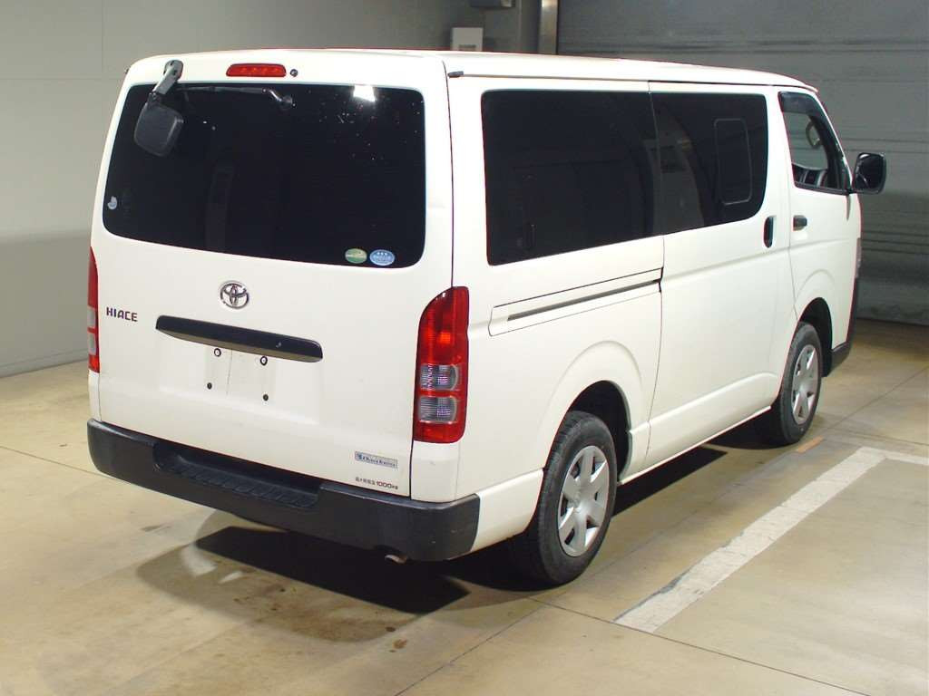 2015 Toyota Hiace Van TRH200V[1]