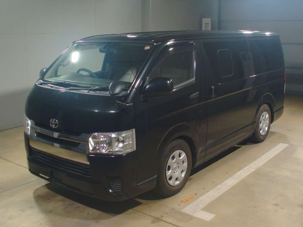 2016 Toyota Regiusace Van TRH200V[0]