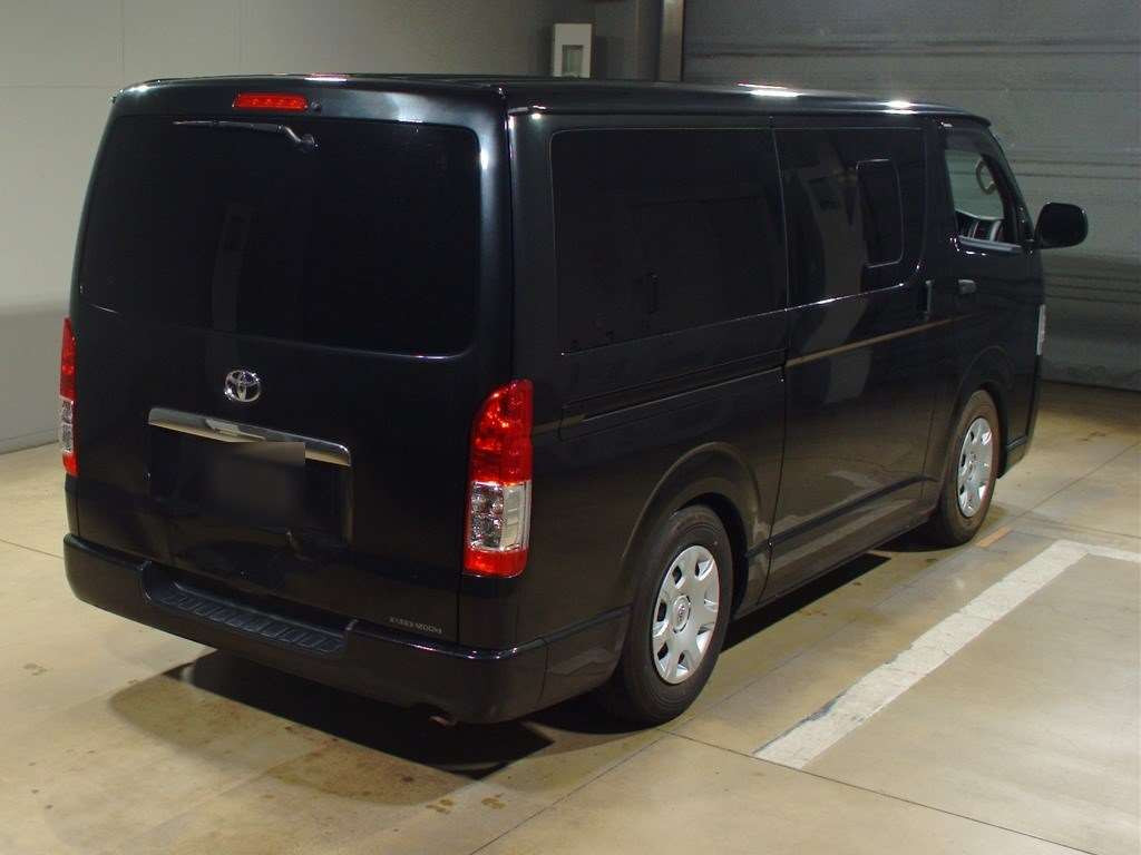 2016 Toyota Regiusace Van TRH200V[1]