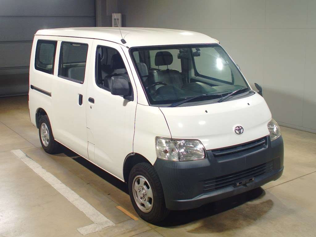 2019 Toyota Liteace Van S402M[2]