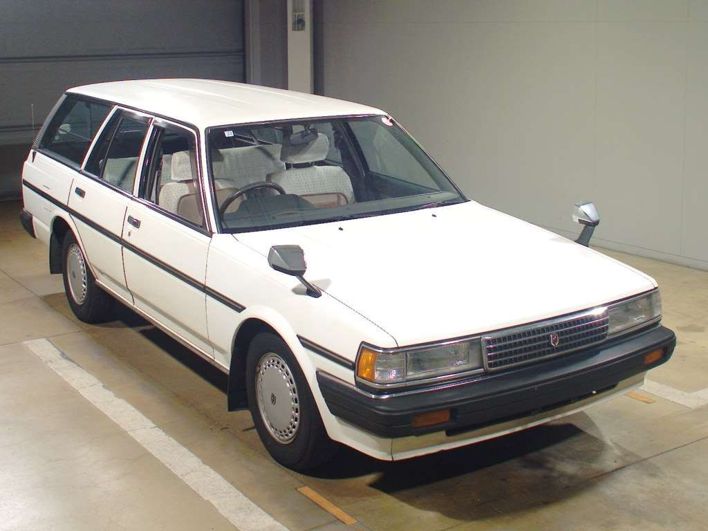 1996 Toyota Mark II Van YX78V[2]