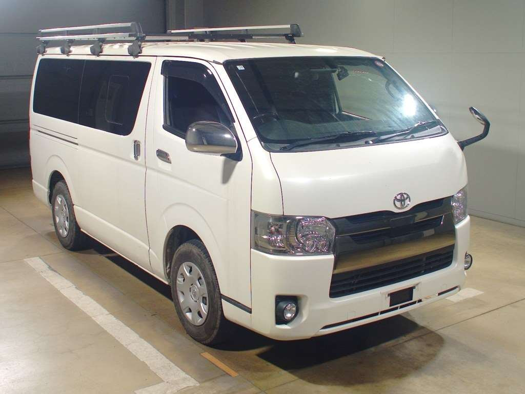 2019 Toyota Hiace Van TRH200V[2]