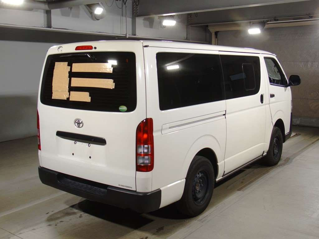 2015 Toyota Hiace Van KDH206V[1]