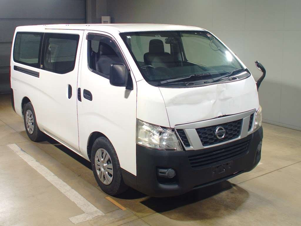 2017 Nissan NV350 CARAVAN VAN VW2E26[2]