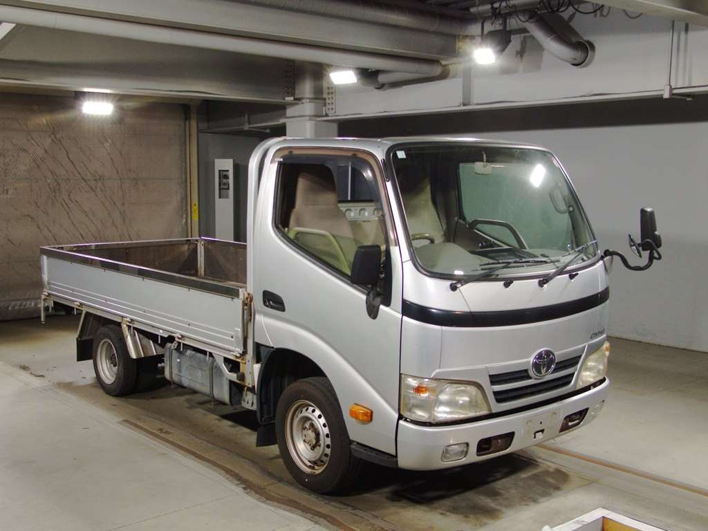 2012 Toyota Dyna Truck TRY230[2]