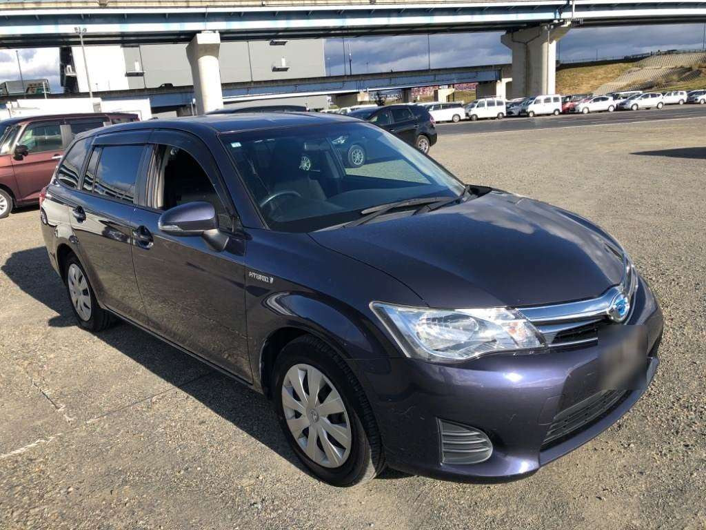 2014 Toyota Corolla Fielder NKE165G[2]