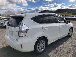 2013 Toyota Prius alpha