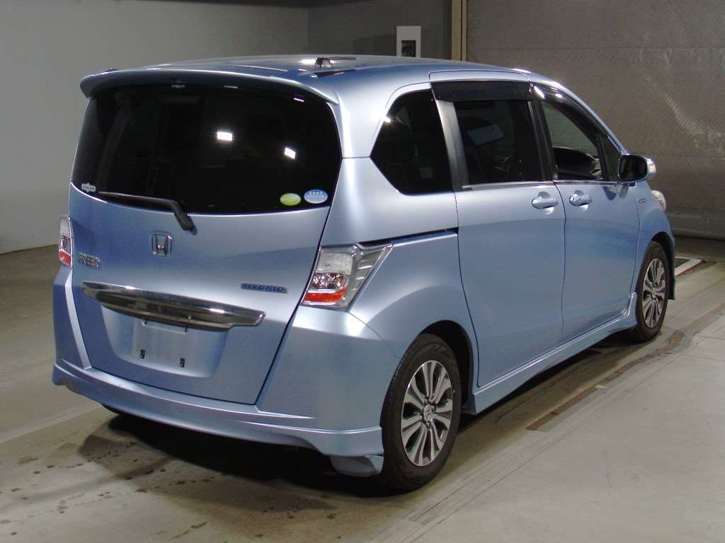 2012 Honda Freed hybrid GP3[1]