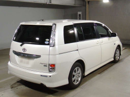 2012 Toyota Isis