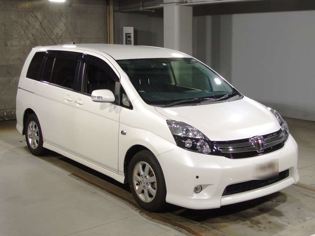 2012 Toyota Isis ZGM10W[2]