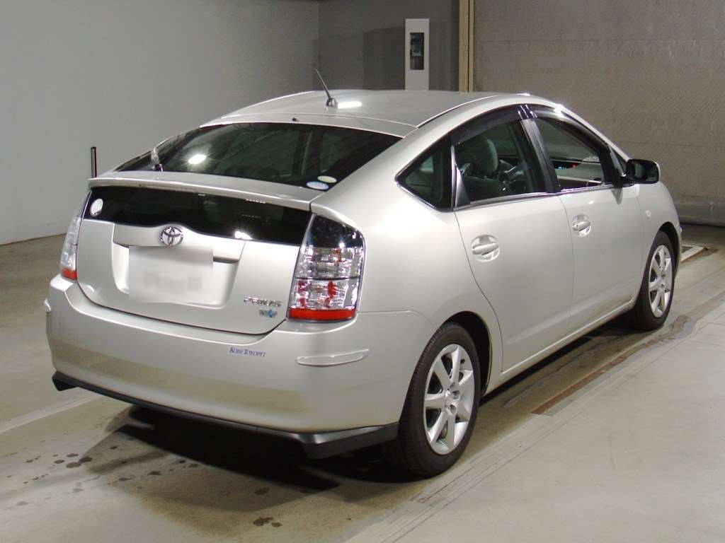 2004 Toyota Prius NHW20[1]