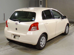 2006 Toyota Vitz