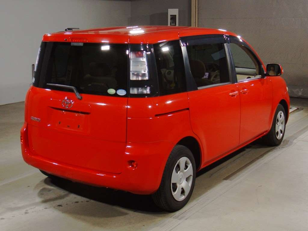 2013 Toyota Sienta NCP81G[1]