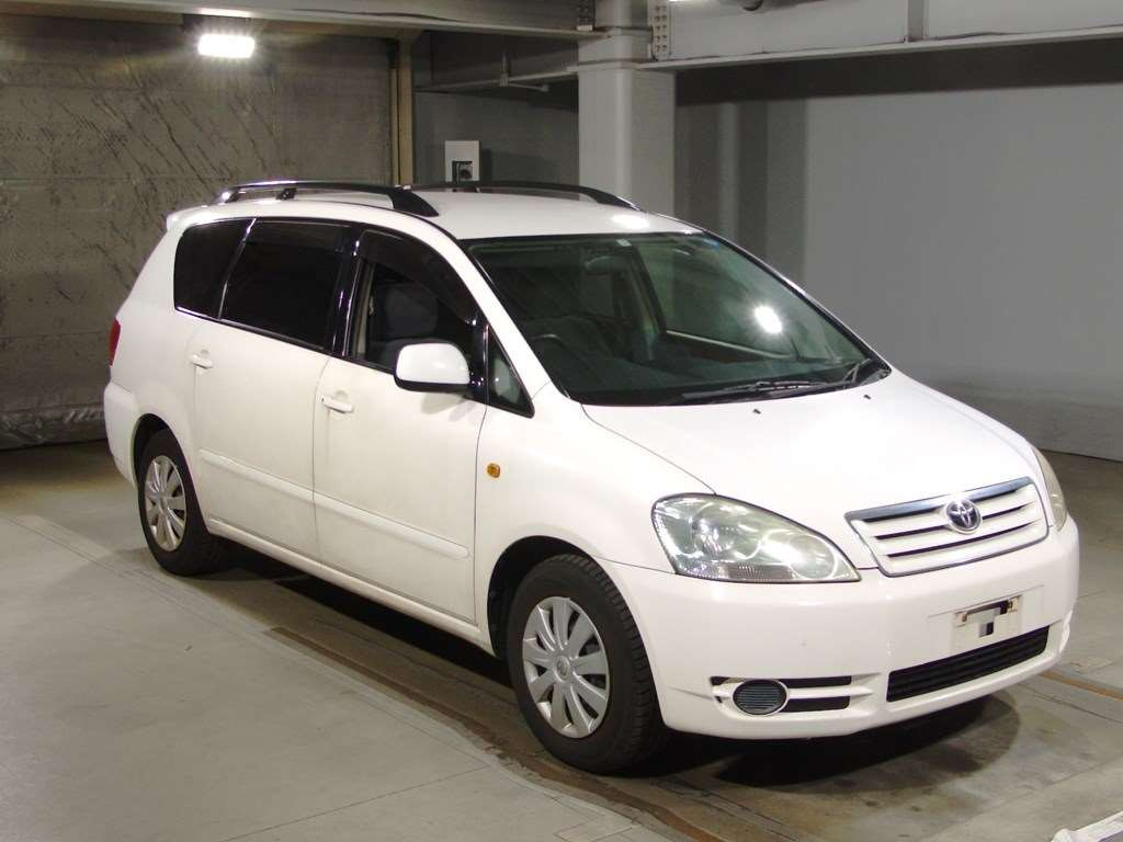 2001 Toyota Ipsum ACM21W[2]