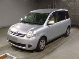 2007 Toyota Sienta