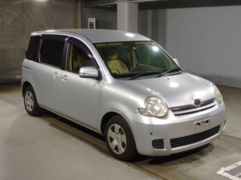 2007 Toyota Sienta NCP81G[2]