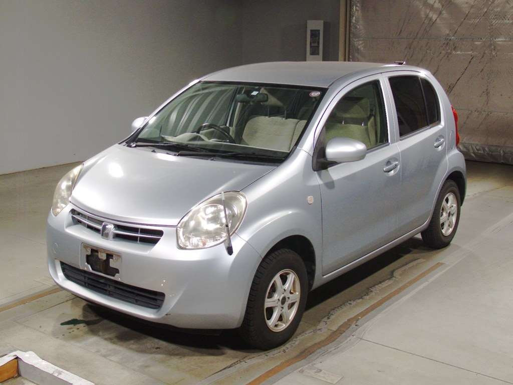 2011 Toyota Passo KGC30[0]