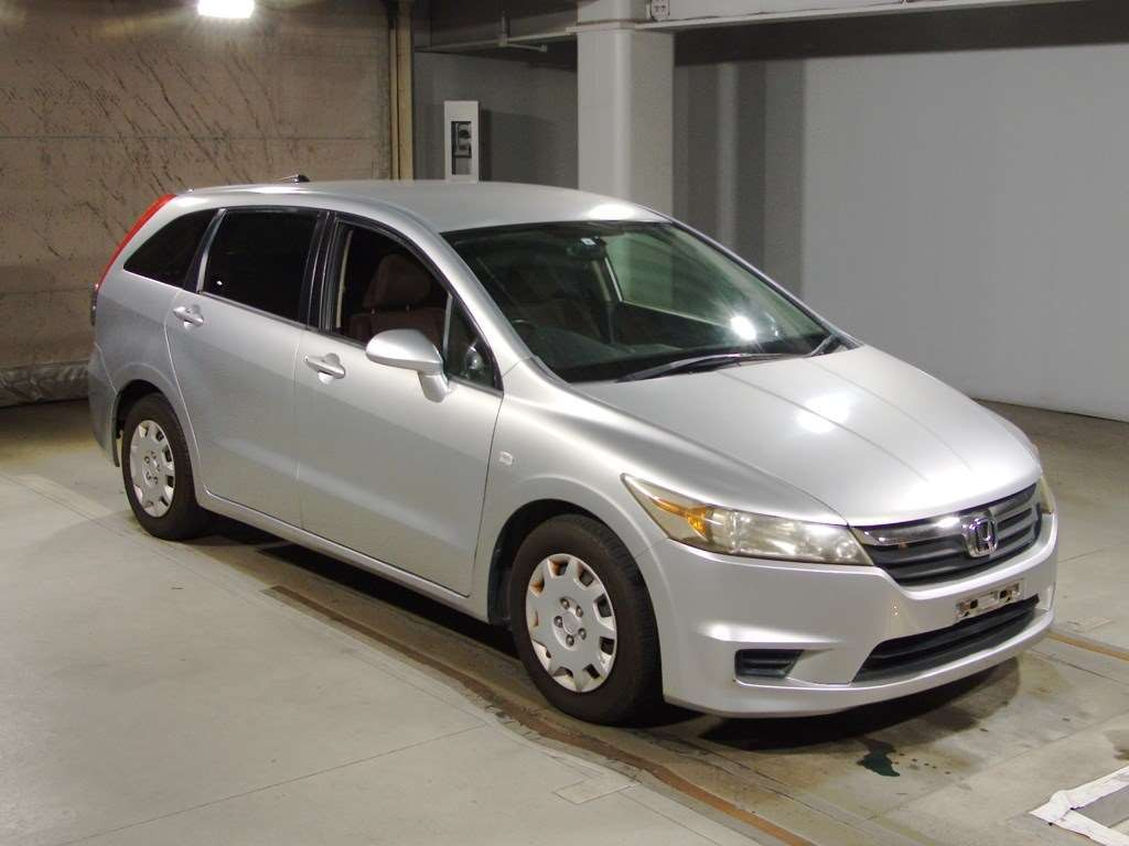 2006 Honda Stream RN6[2]