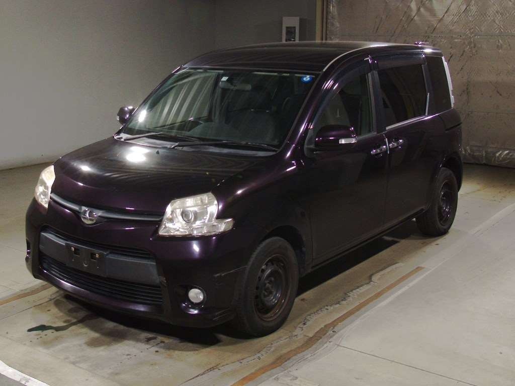 2011 Toyota Sienta NCP81G[0]