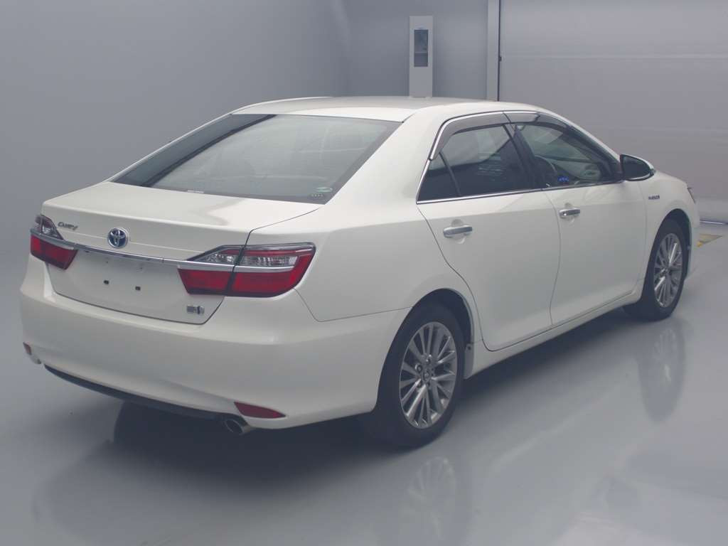 2015 Toyota Camry AVV50[1]