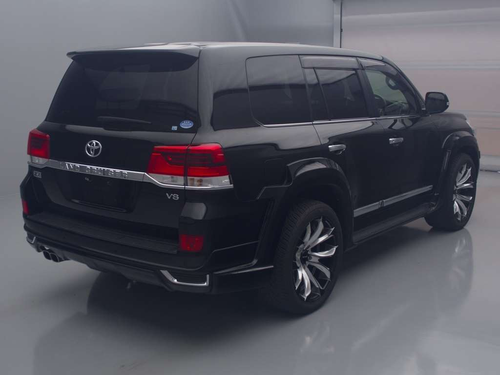 2020 Toyota Land Cruiser URJ202W[1]