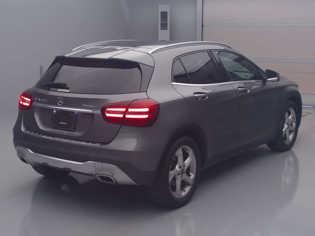 2020 Mercedes Benz GLA-Class 156947[1]