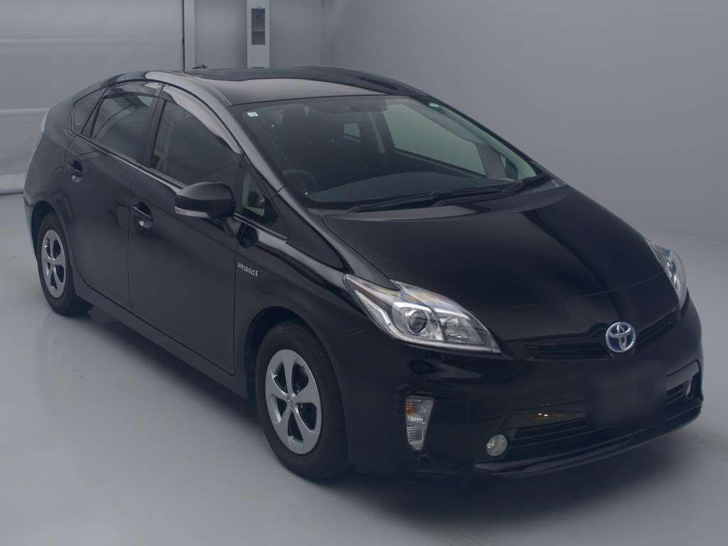 2014 Toyota Prius ZVW30[2]