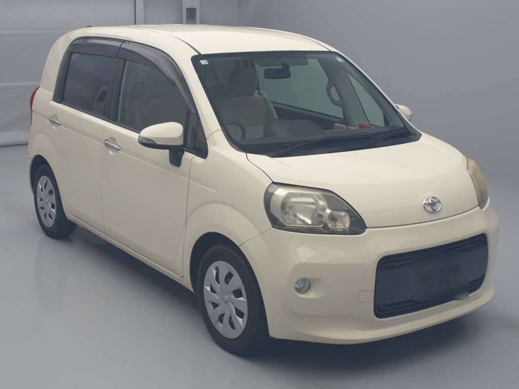 2012 Toyota Porte NCP141[2]