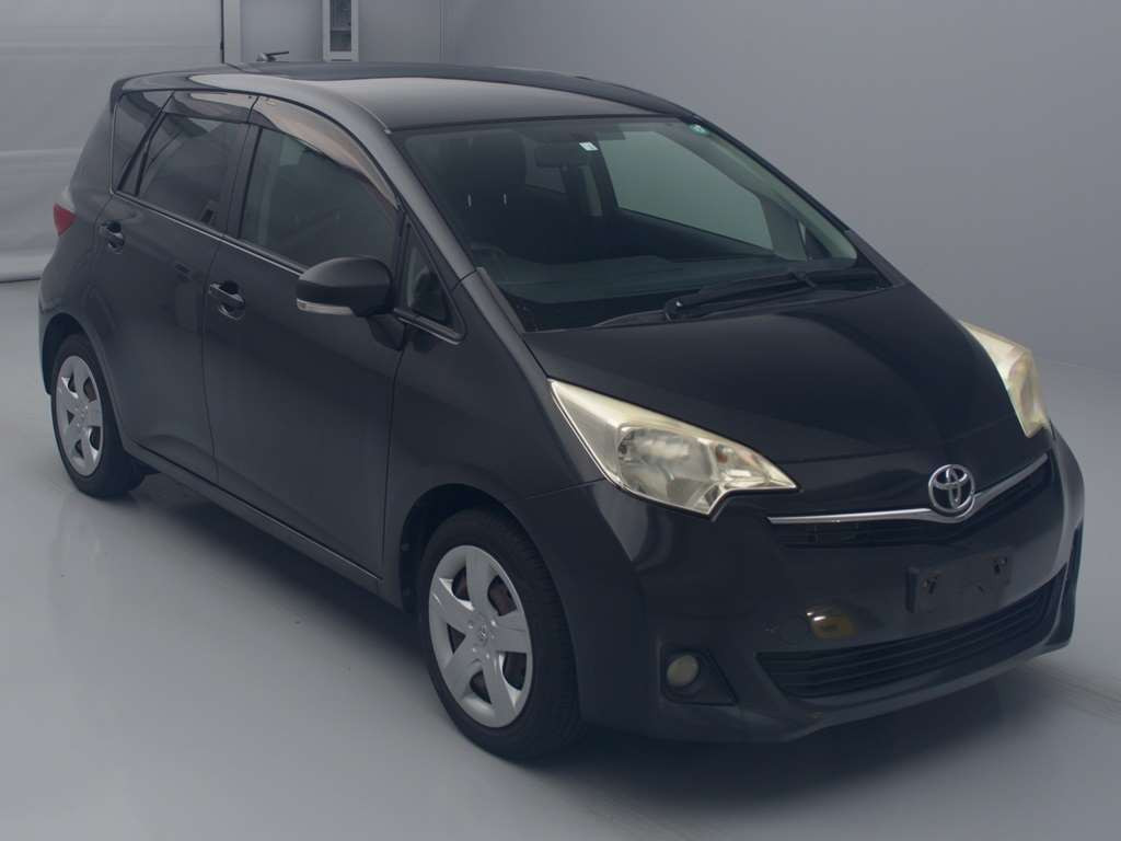 2012 Toyota Ractis NSP120[2]