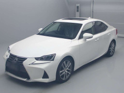 2017 Lexus IS