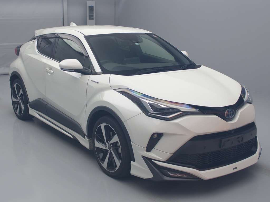 2019 Toyota C-HR ZYX11[2]