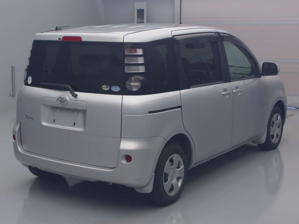 2009 Toyota Sienta NCP81G[1]