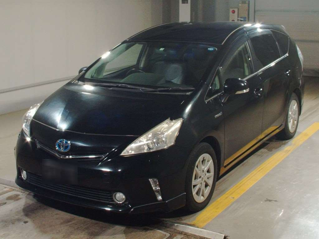 2011 Toyota Prius alpha ZVW40W[0]