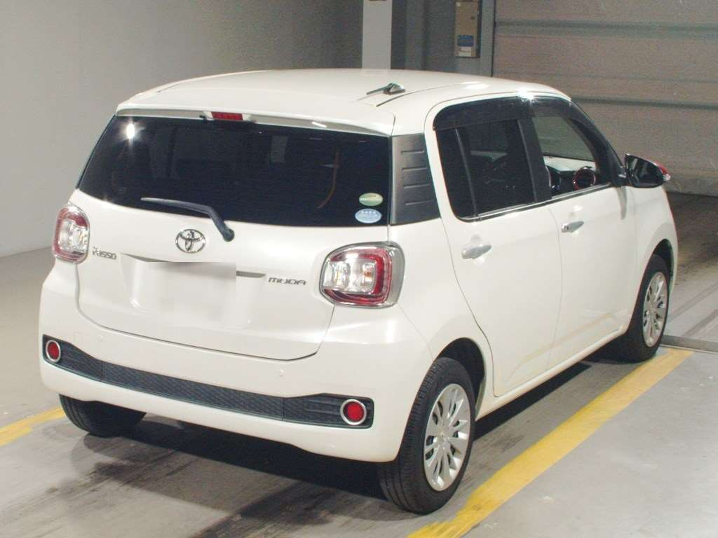 2017 Toyota Passo M700A[1]