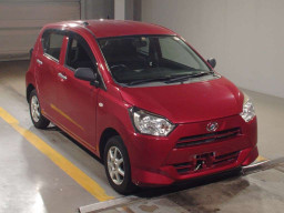 2017 Daihatsu Mira es