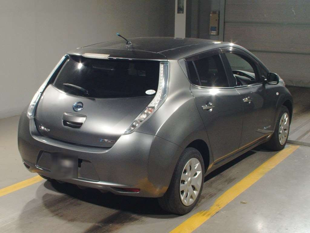 2013 Nissan Leaf AZE0[1]