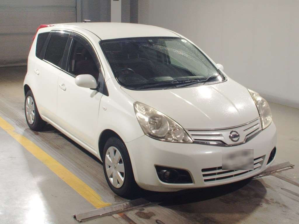 2011 Nissan Note E11[2]