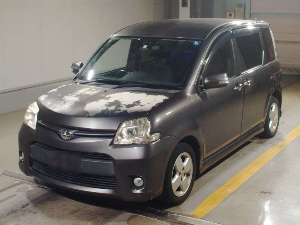 2011 Toyota Sienta NCP81G[0]