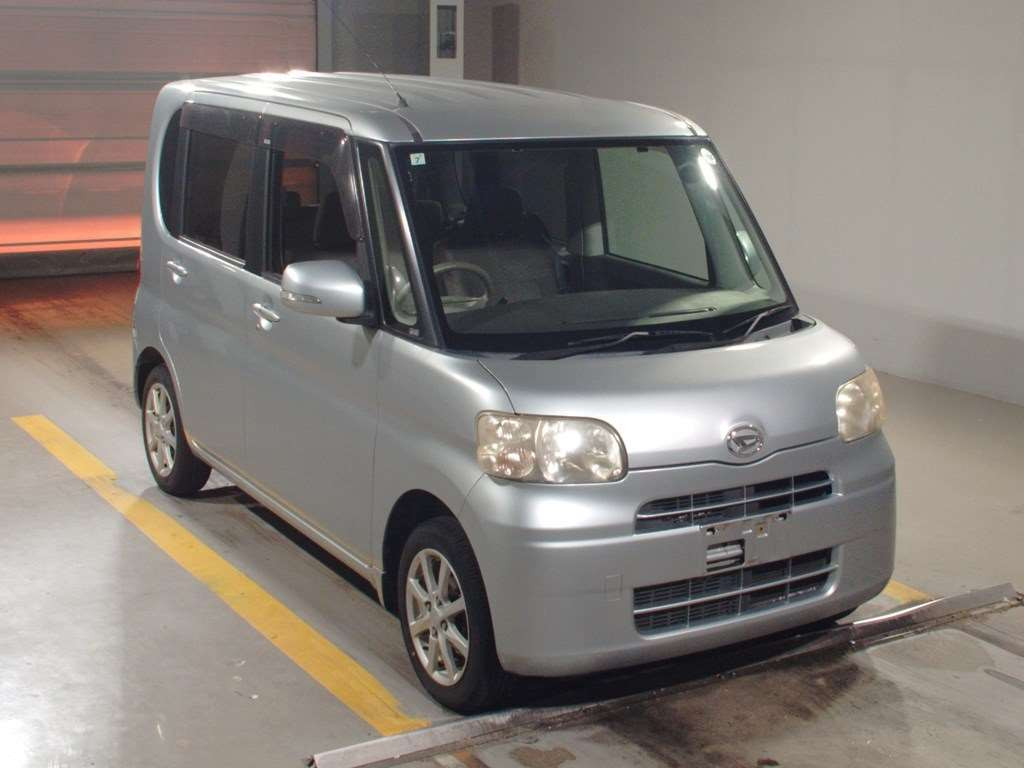 2011 Daihatsu Tanto L375S[2]