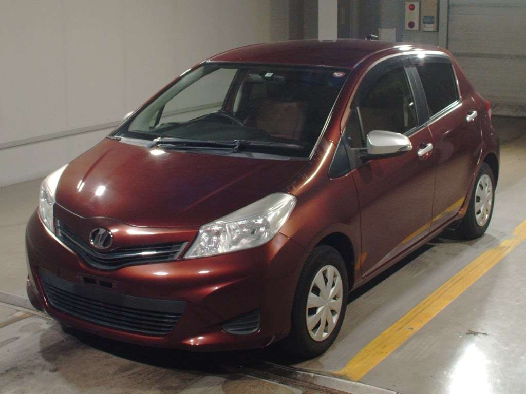 2013 Toyota Vitz KSP130[0]