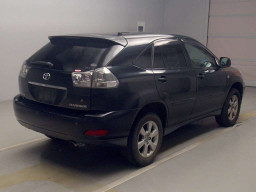 2004 Toyota Harrier