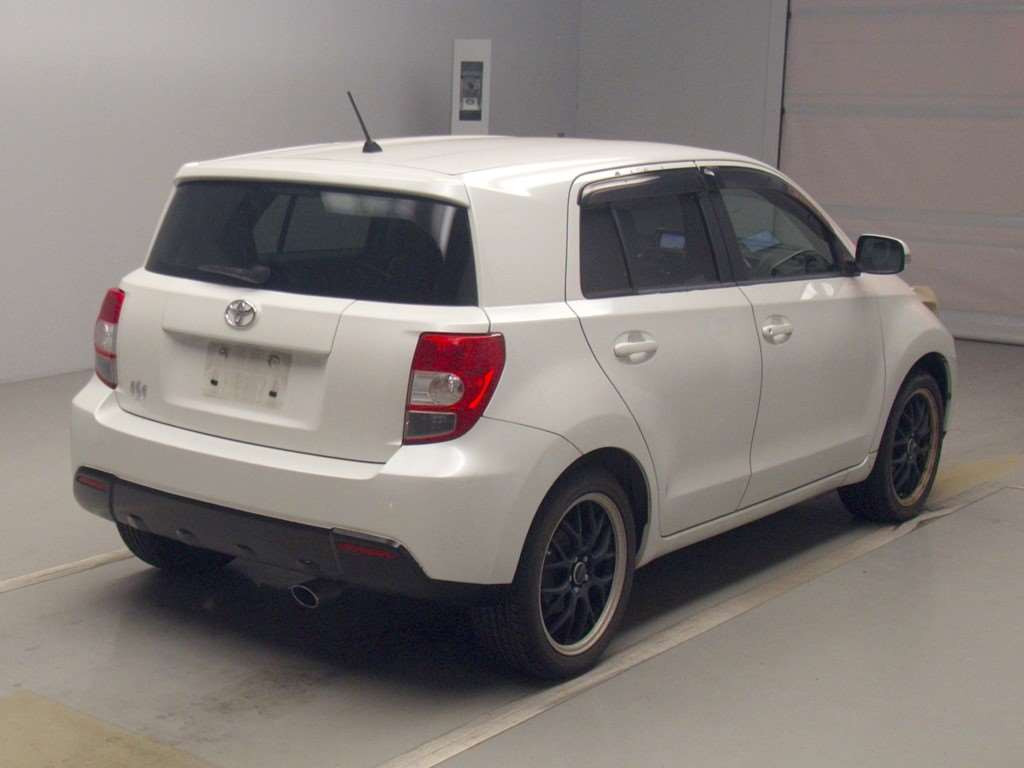 2008 Toyota IST NCP110[1]