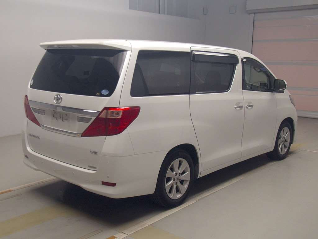 2013 Toyota Alphard GGH20W[1]