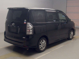 2010 Toyota Voxy