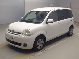 2010 Toyota Sienta