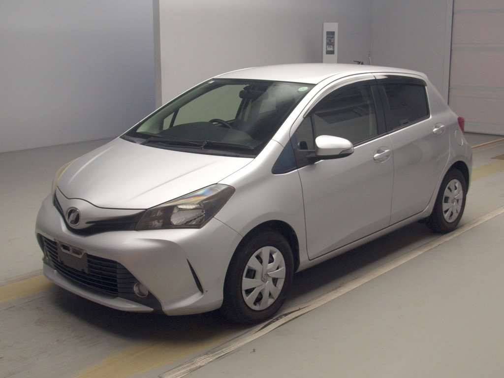 2015 Toyota Vitz NSP130[0]