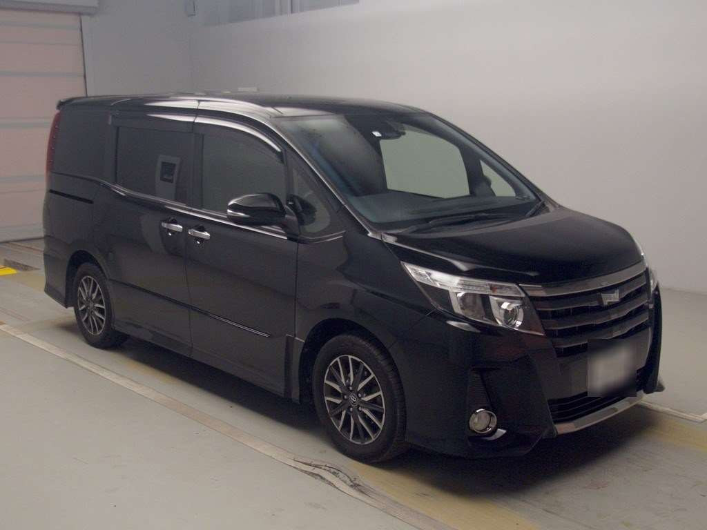 2017 Toyota Noah ZRR80W[2]